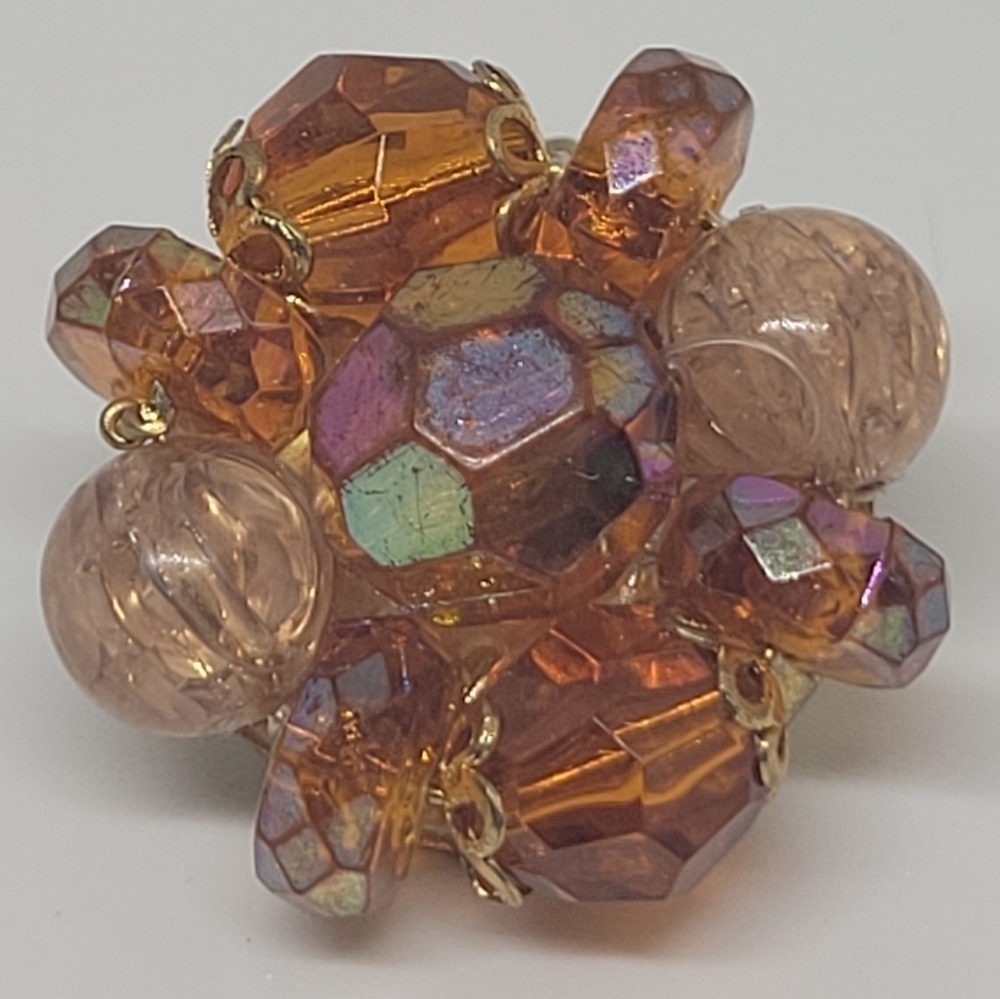 VINTAGE Cluster Beaded Iridescent Clip-On Earrings - Picture 7 of 11